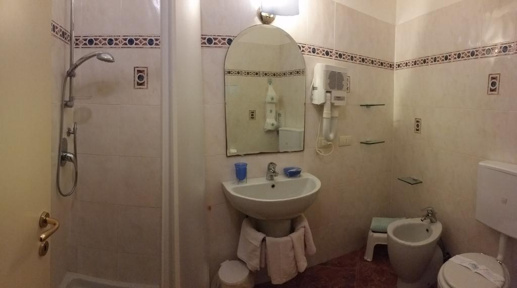 Affittacamere Da Carla Bonassola Kamer foto