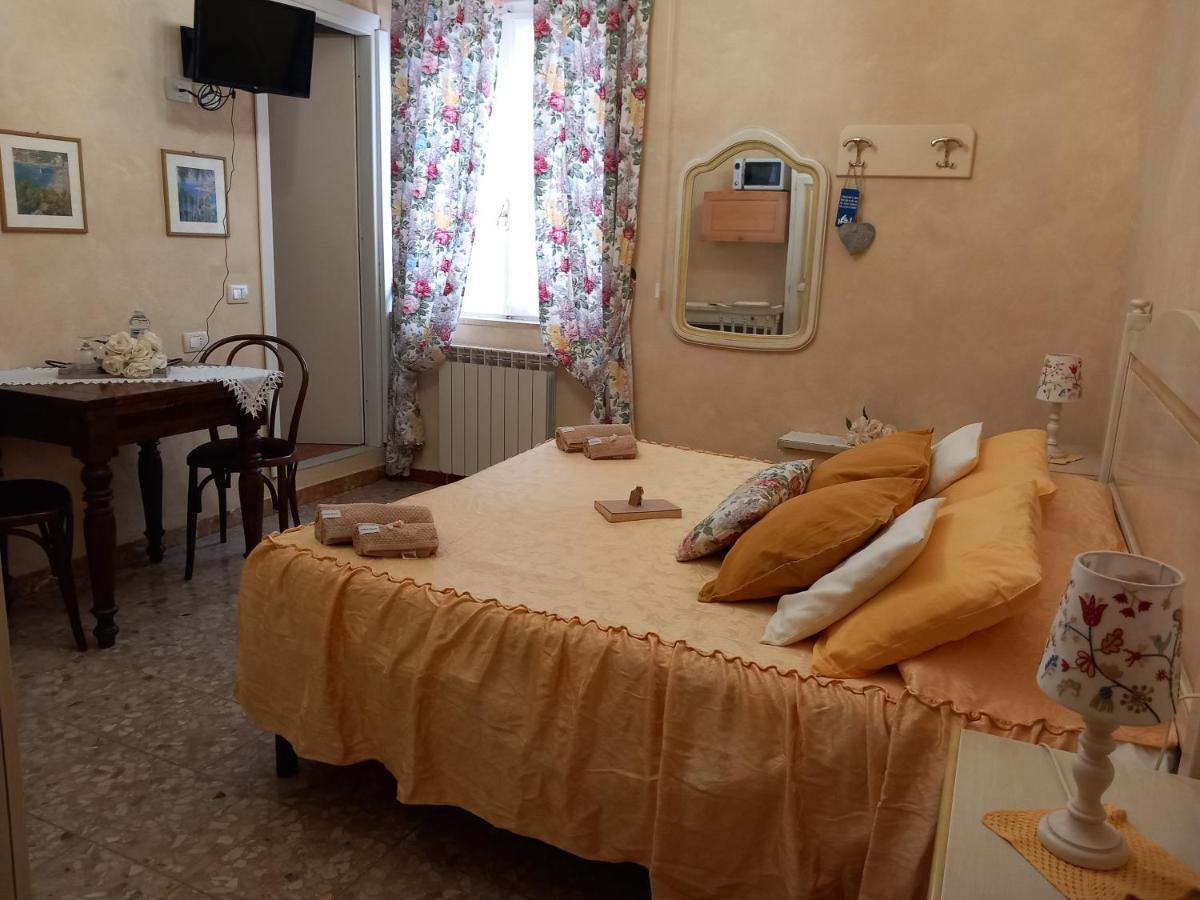 Affittacamere Da Carla Bonassola Buitenkant foto